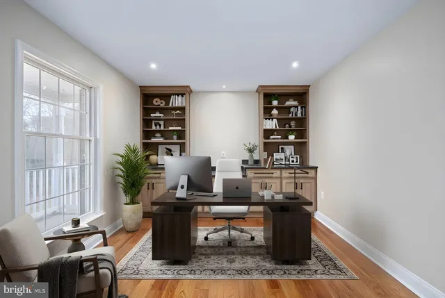 $899,999 | 8200 Howard Trail, Fredericksburg, VA 22407