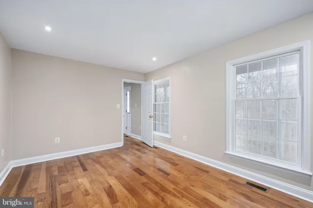 $899,999 | 8200 Howard Trail, Fredericksburg, VA 22407