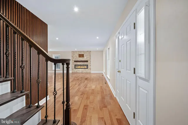 $899,999 | 8200 Howard Trail, Fredericksburg, VA 22407