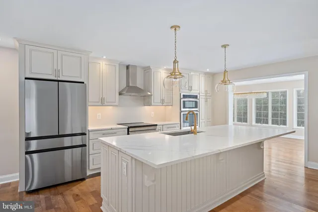 $899,999 | 8200 Howard Trail, Fredericksburg, VA 22407