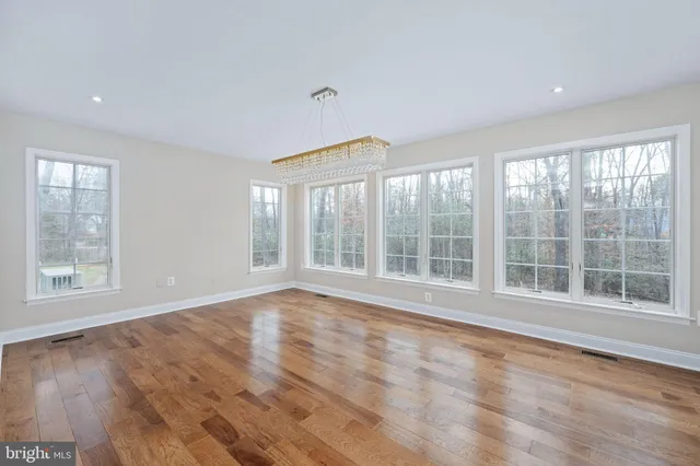 $899,999 | 8200 Howard Trail, Fredericksburg, VA 22407