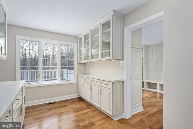 $899,999 | 8200 Howard Trail, Fredericksburg, VA 22407