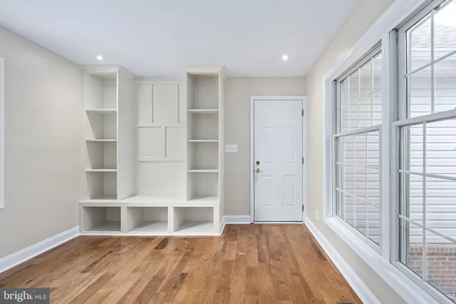 $899,999 | 8200 Howard Trail, Fredericksburg, VA 22407