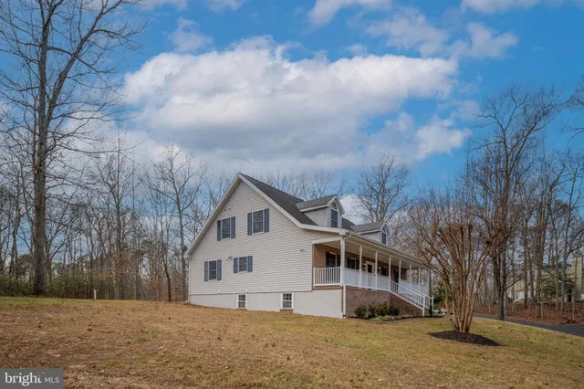 $899,999 | 8200 Howard Trail, Fredericksburg, VA 22407