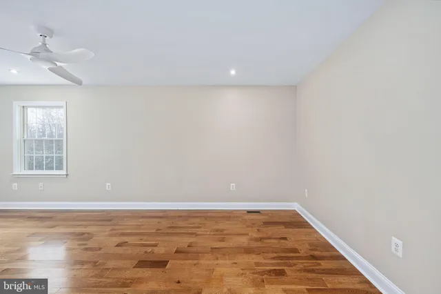 $899,999 | 8200 Howard Trail, Fredericksburg, VA 22407