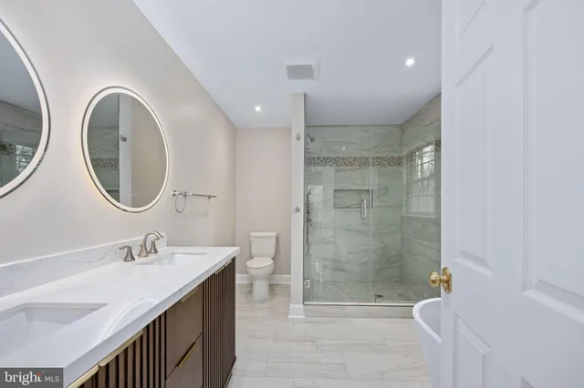 $899,999 | 8200 Howard Trail, Fredericksburg, VA 22407