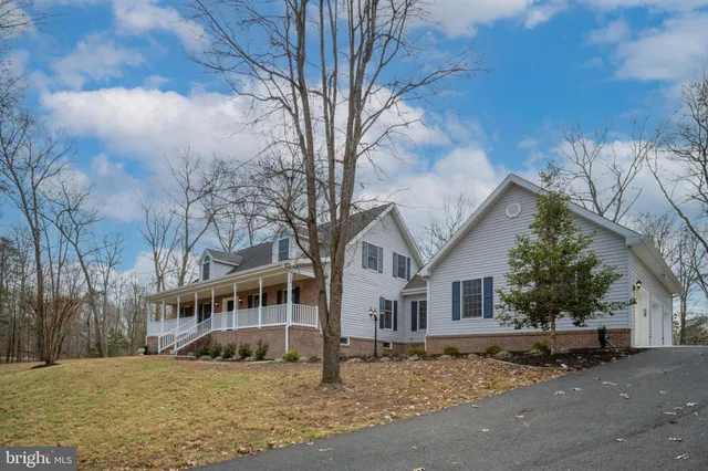$899,999 | 8200 Howard Trail, Fredericksburg, VA 22407