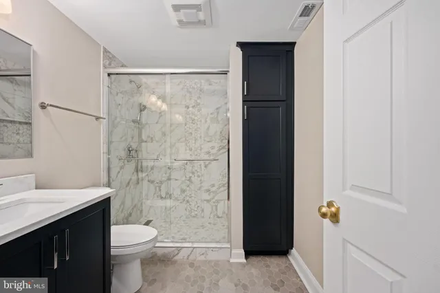 $899,999 | 8200 Howard Trail, Fredericksburg, VA 22407