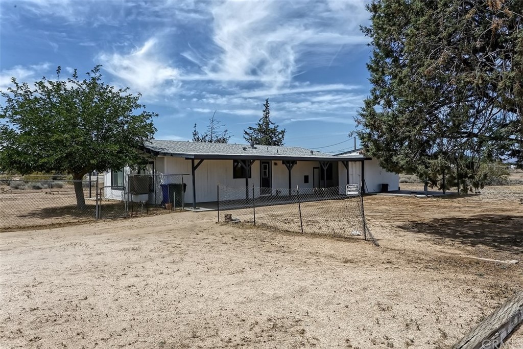 11184 Tyee Road Apple Valley, CA 92308 - Photo 1 of 1 Gallery Image 1