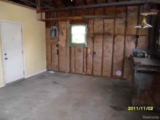 8538 North Genesee Road Mount Morris, MI 48458 - Photo 11 of 22 SAM_0124