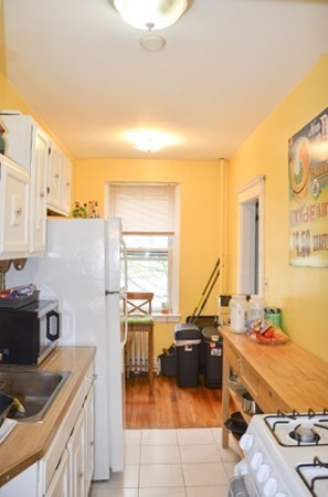 62 Queensberry Street, Unit 306 Boston, MA 02215 - Photo 3 of 20