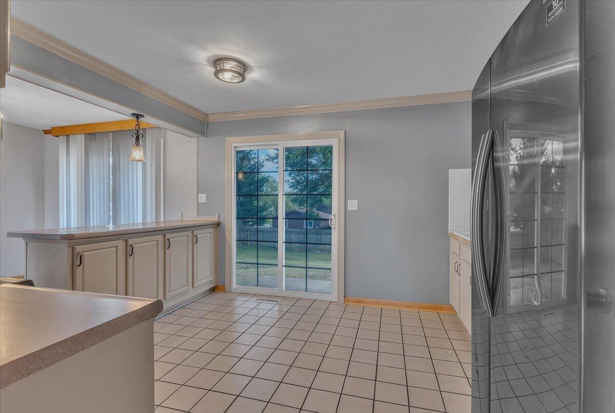 700 Cherry Hill Road Dyer, IN 46311 - Photo 8 of 23 1200x806