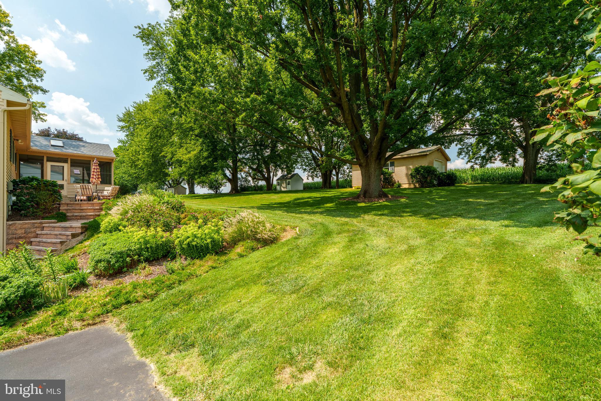 119 Pleasant View Drive Lititz, PA 17543 - Photo 4 of 49