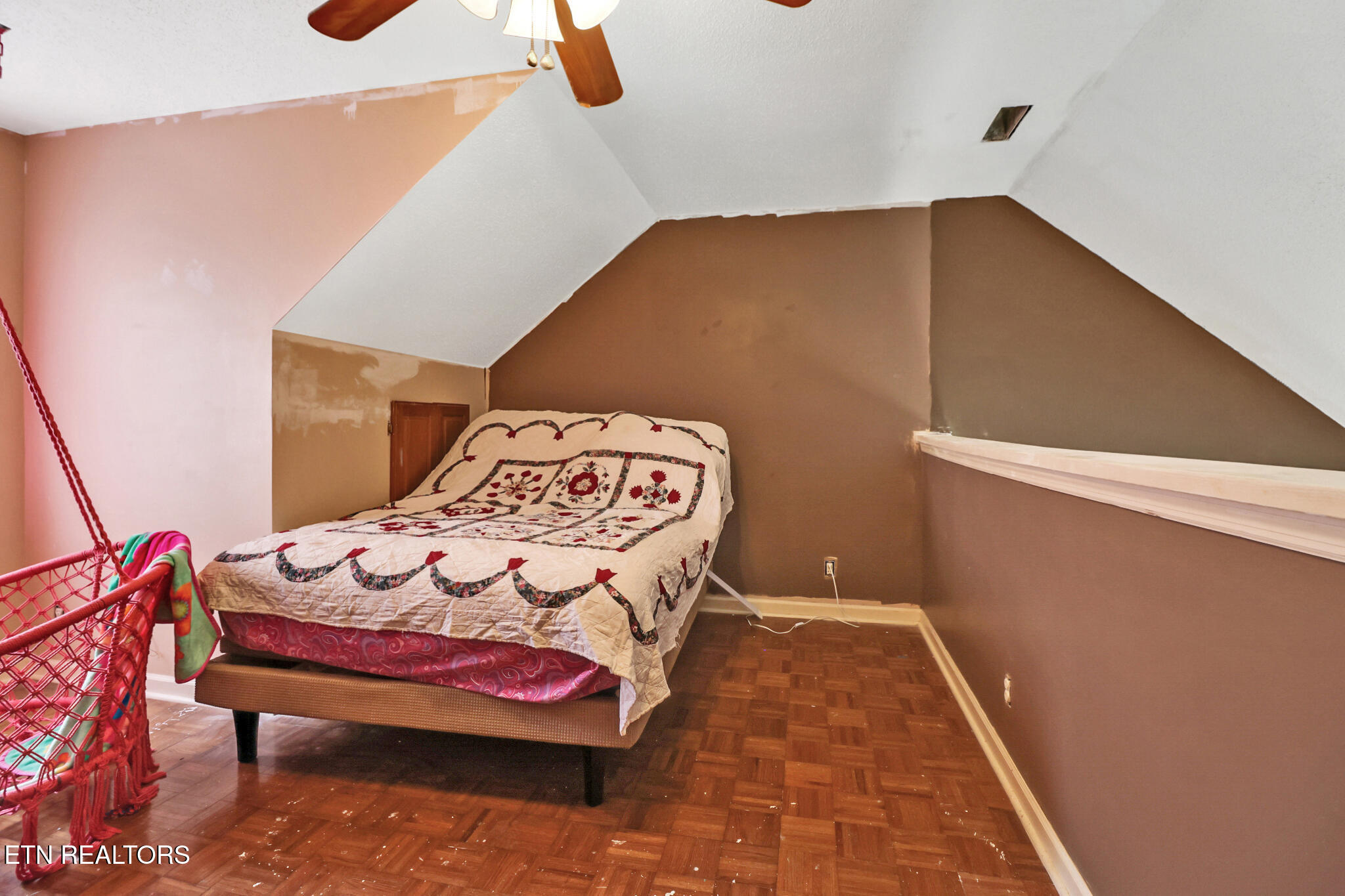 116 Grouse Ridge Road Harriman, TN 37748 - Photo 23 of 40 Primary Loft Area