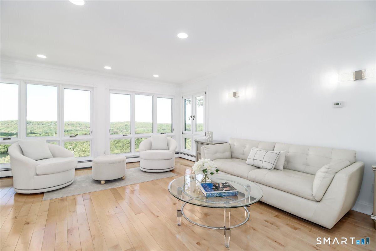 10 Hillcrest Court Ridgefield, CT 06877 - Photo 11 of 40 Formal Living Room