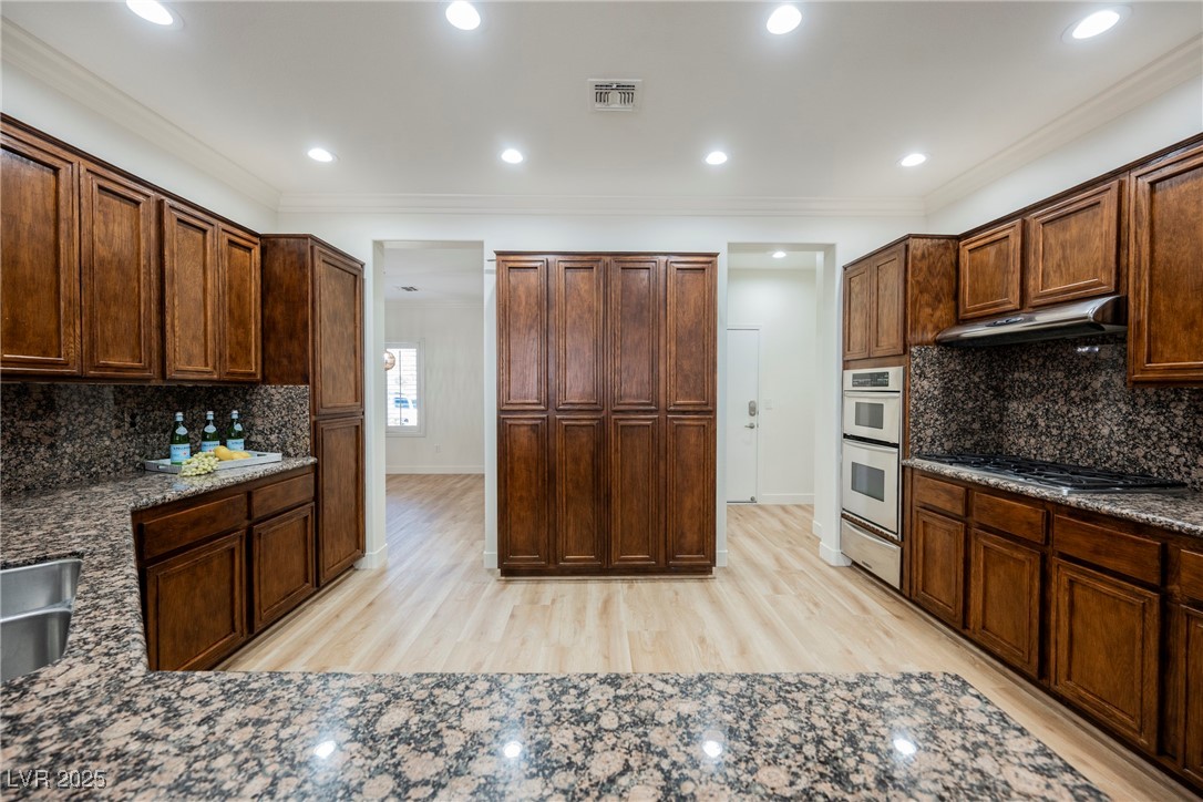 1596 Fieldbrook Street Henderson, NV 89052 - Photo 5 of 56 Ample storage!