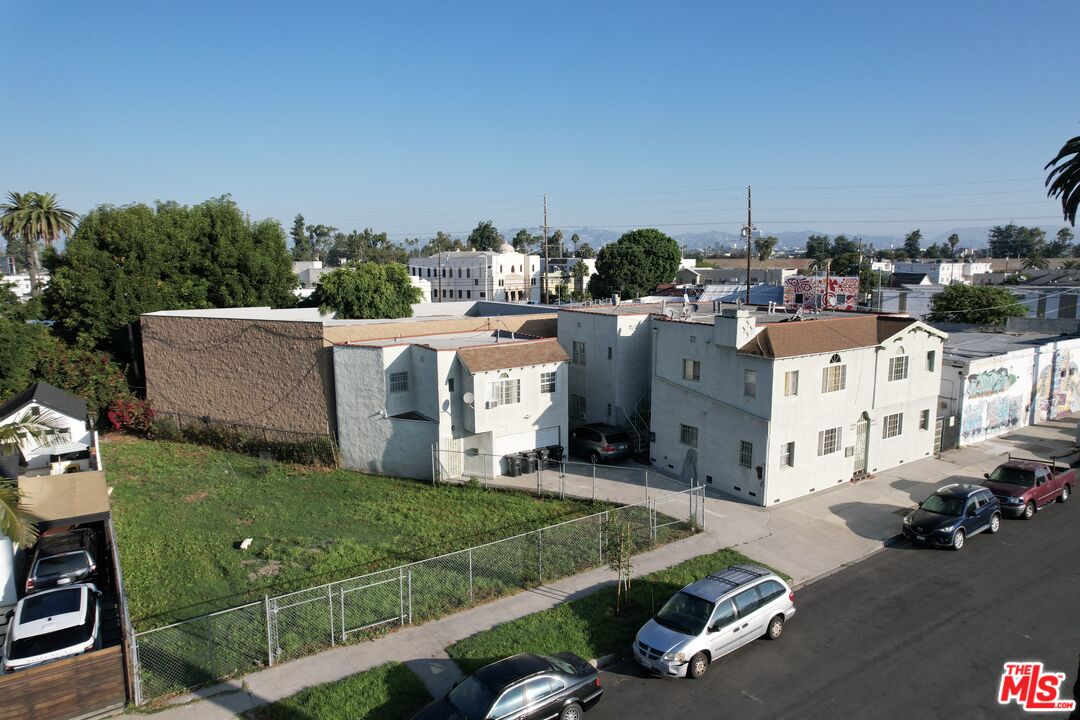2605 South Rimpau Boulevard Los Angeles, CA 90016 - Photo 4 of 6