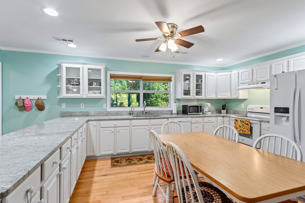 615 Little Ranger Road Murphy, NC 28906 - Photo 18 of 97