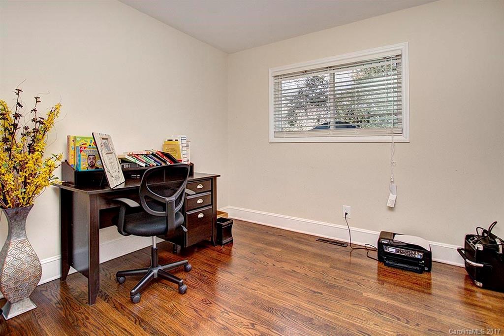918 Lansdowne Road Charlotte, NC 28270 - Photo 19 of 24 a living room with furniture and a wooden floor
