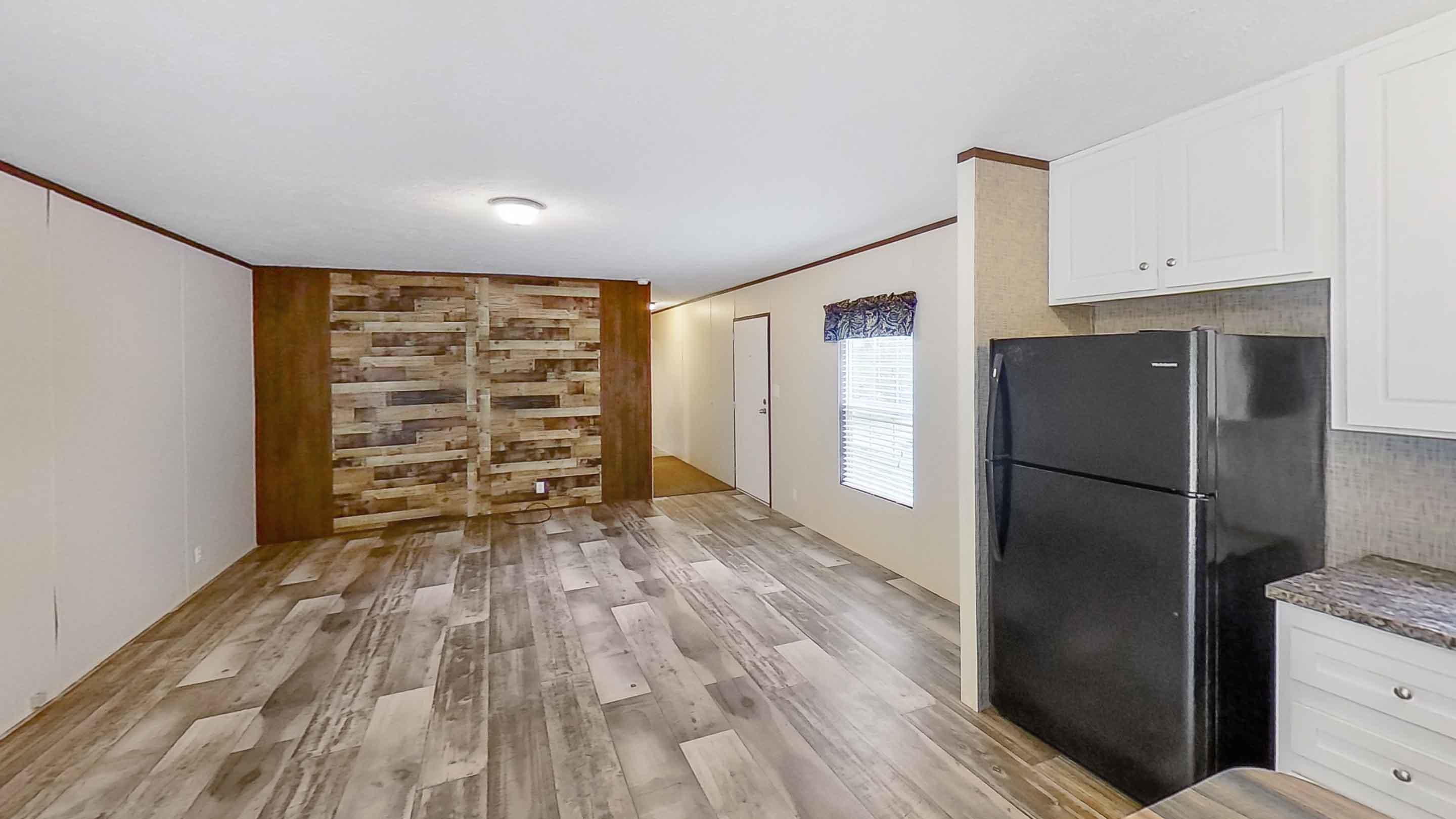 420 Tilson Mountain Road Erwin, TN 37650 - Photo 3 of 16 Living Space