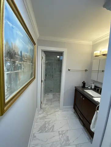 $575,000 | 901 Hinman Avenue, Unit 5F, Evanston, IL 60202