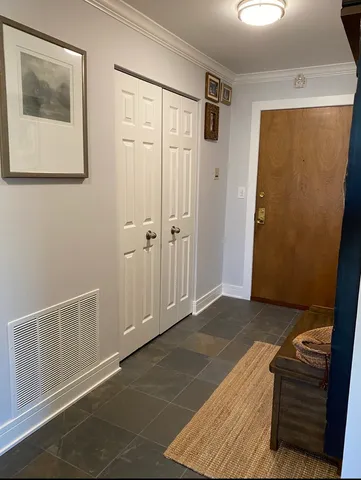 $575,000 | 901 Hinman Avenue, Unit 5F, Evanston, IL 60202