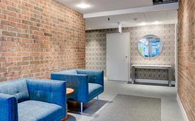 $575,000 | 901 Hinman Avenue, Unit 5F, Evanston, IL 60202