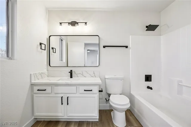 $1,900 | 6027 Riflecrest Avenue, Las Vegas, NV 89156