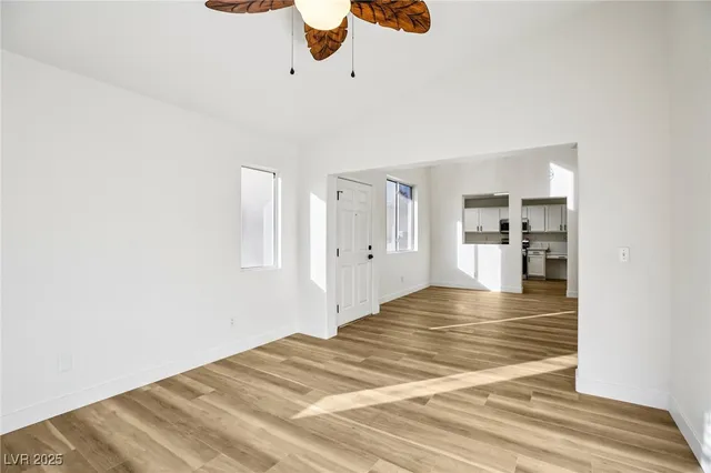 $1,900 | 6027 Riflecrest Avenue, Las Vegas, NV 89156