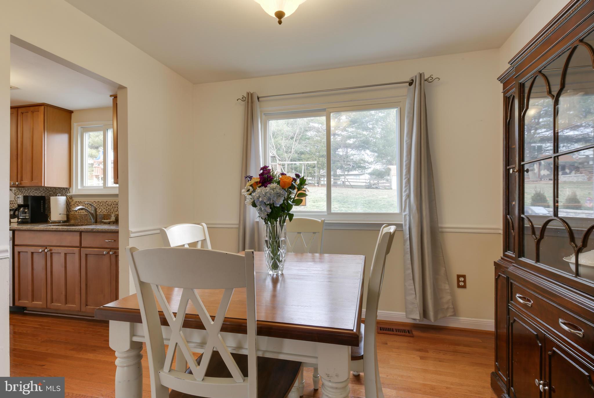 10417 Carlyn Ridge Road Damascus, MD 20872 - Photo 12 of 30 Dining Room