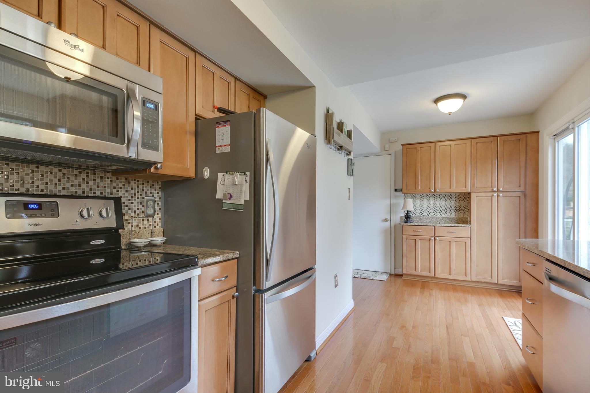 10417 Carlyn Ridge Road Damascus, MD 20872 - Photo 7 of 30 Kitchen