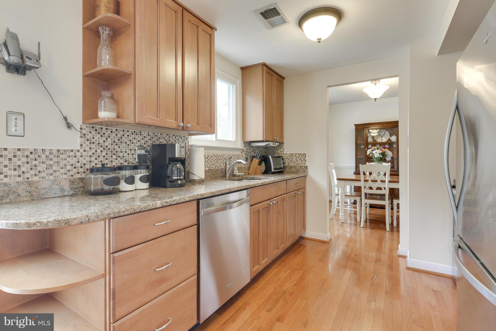 10417 Carlyn Ridge Road Damascus, MD 20872 - Photo 10 of 30 Kitchen