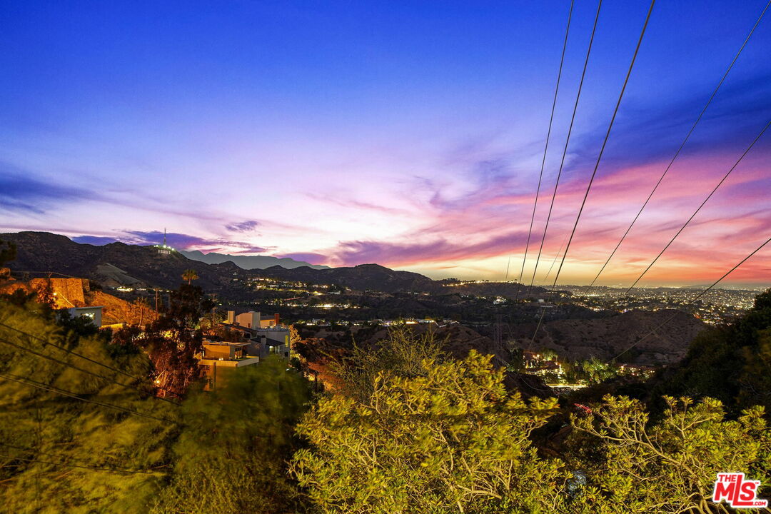 7187 Macapa Drive Los Angeles, CA 90068 - Photo 35 of 39