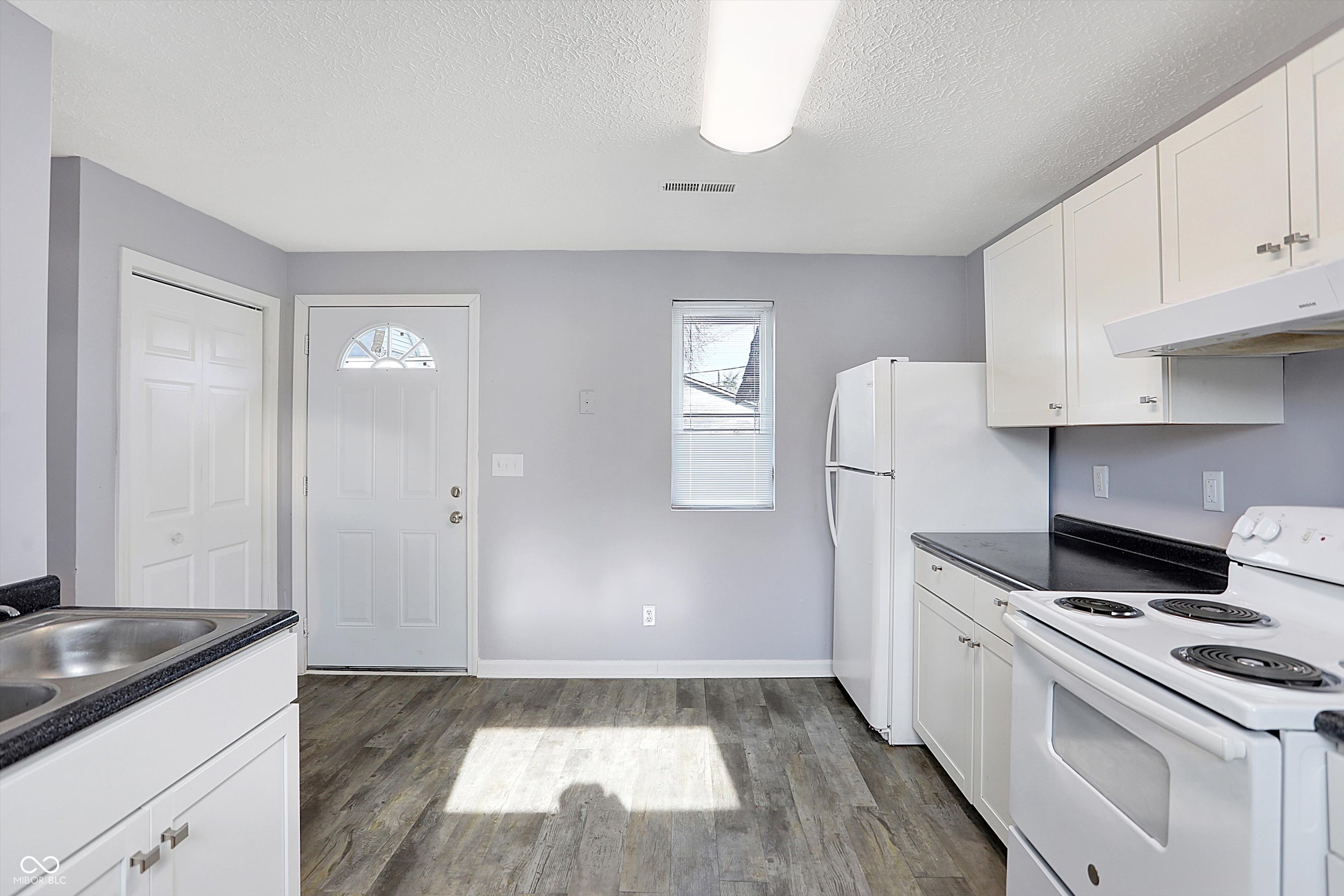 355 McClure Road Columbus, IN 47201 - Photo 12 of 30