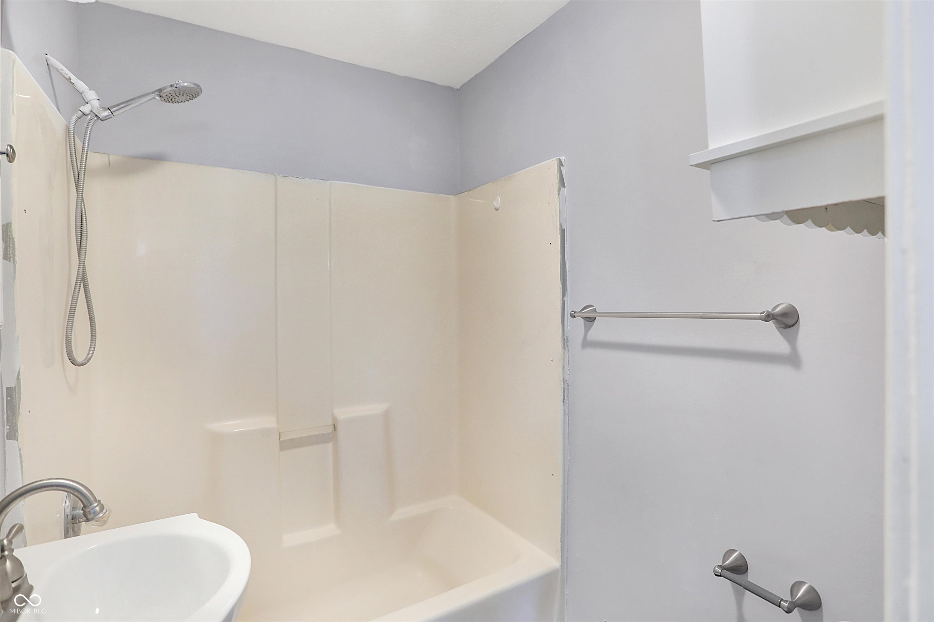 355 McClure Road Columbus, IN 47201 - Photo 17 of 30