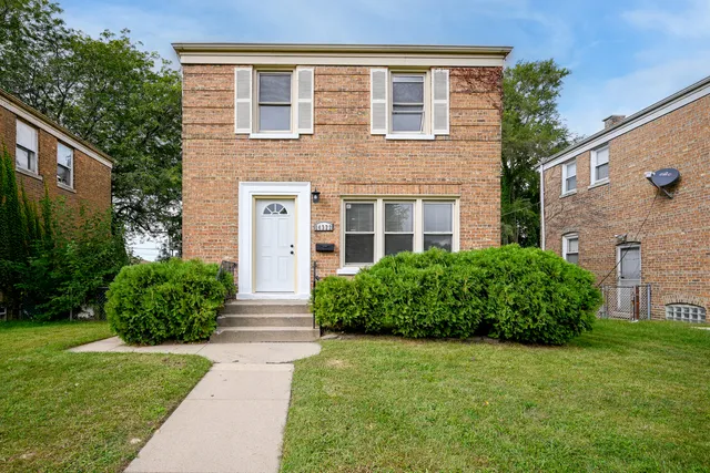 $158,995 | 14322 South Wentworth Avenue, Riverdale, IL 60827