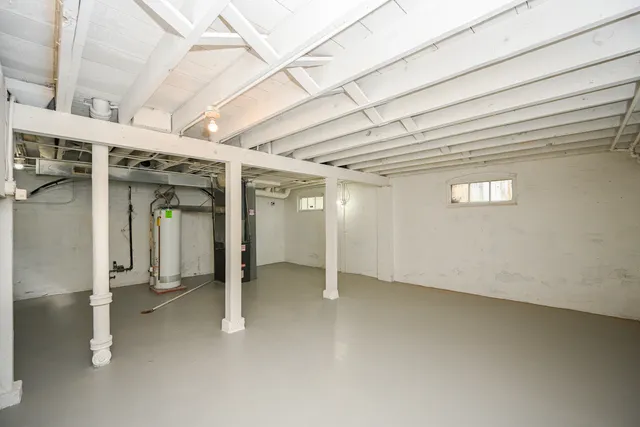 $158,995 | 14322 South Wentworth Avenue, Riverdale, IL 60827