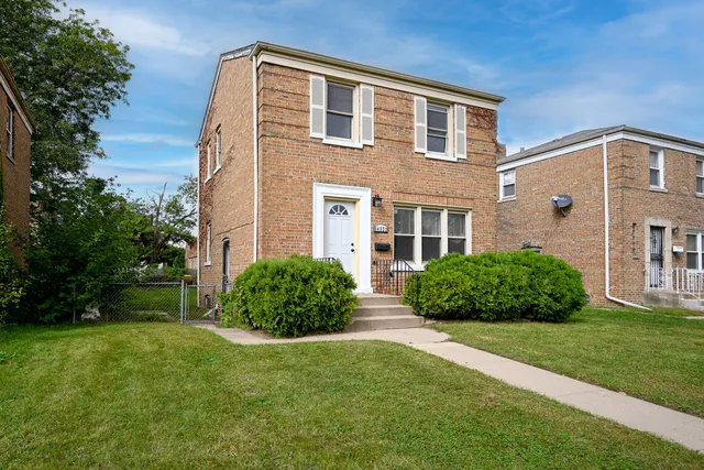 $158,995 | 14322 South Wentworth Avenue, Riverdale, IL 60827
