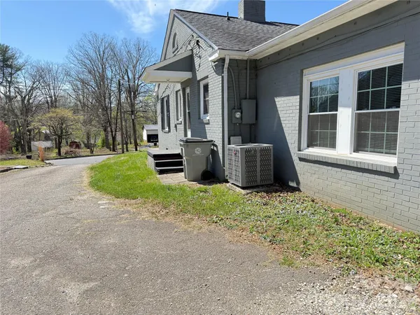 $245,900 | 316 Sharon Avenue Northwest, Lenoir, NC 28645