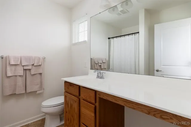 $399,900 | 694 Pleasant View Drive, Lancaster, NY 14086