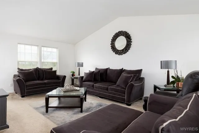 $399,900 | 694 Pleasant View Drive, Lancaster, NY 14086