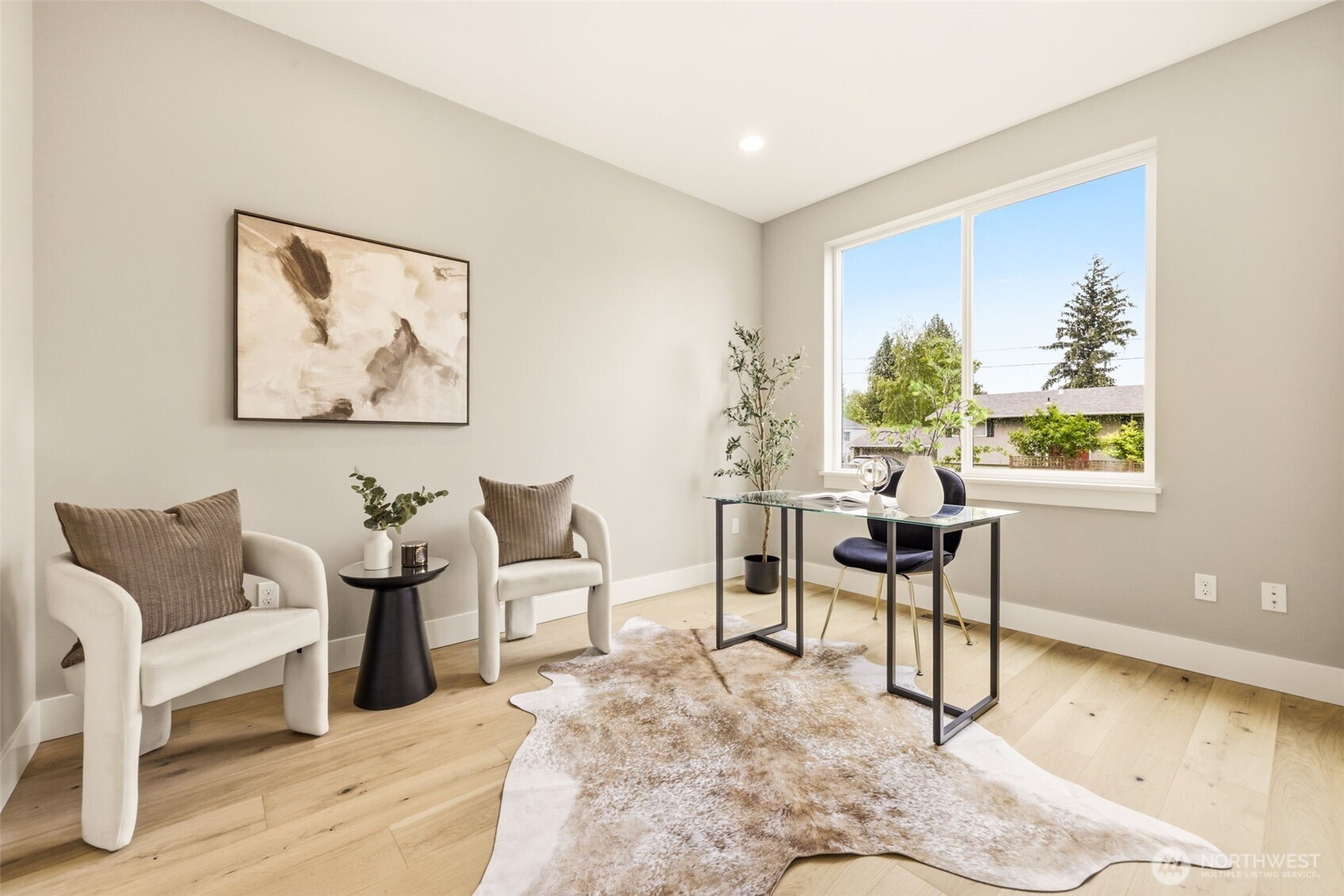 10202 44th Avenue Southwest Seattle, WA 98146 - Photo 15 of 35