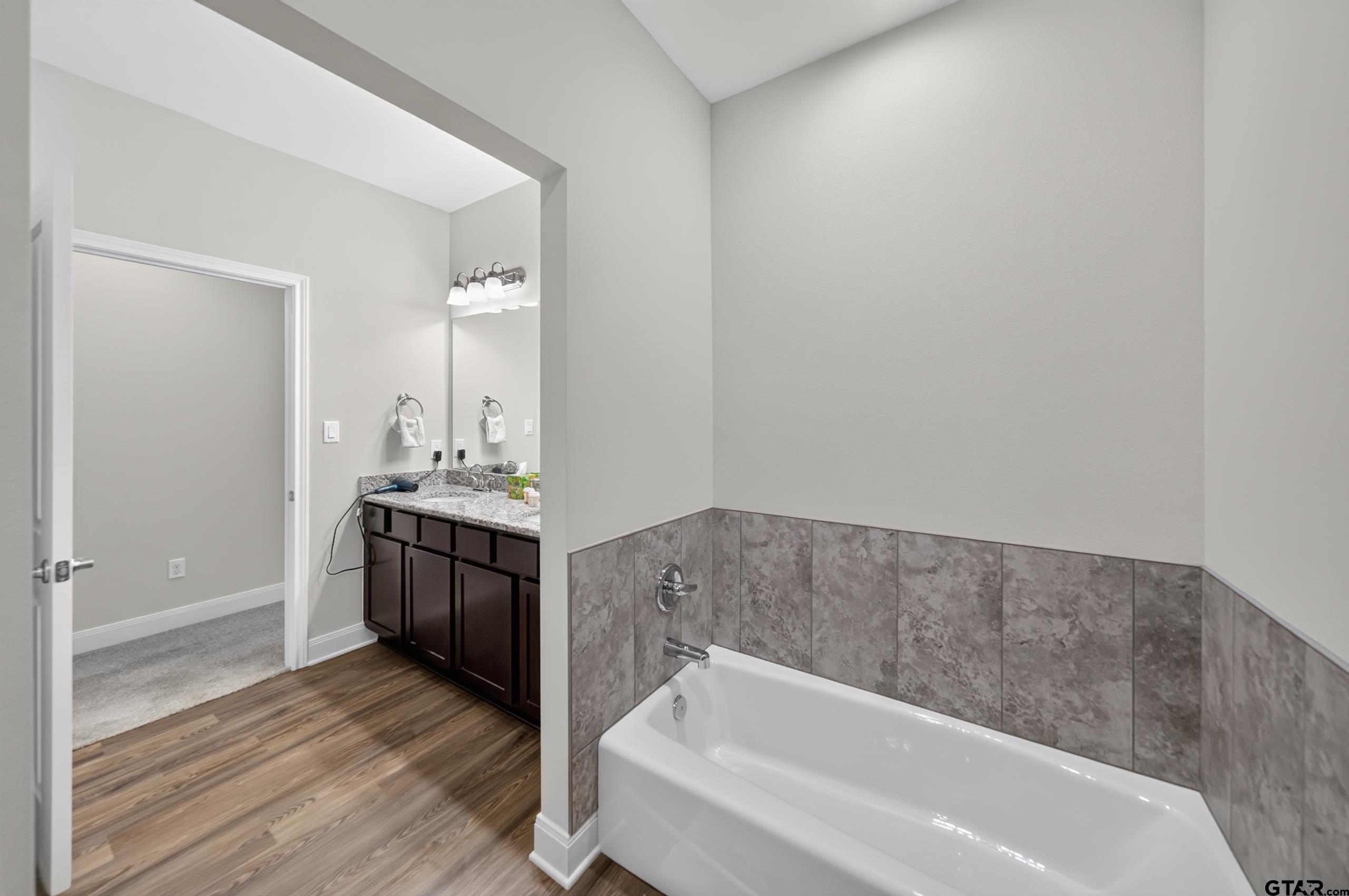 6030 Hamilton Mdws Way Tyler, TX 75703 - Photo 14 of 20 Gallery Image 14