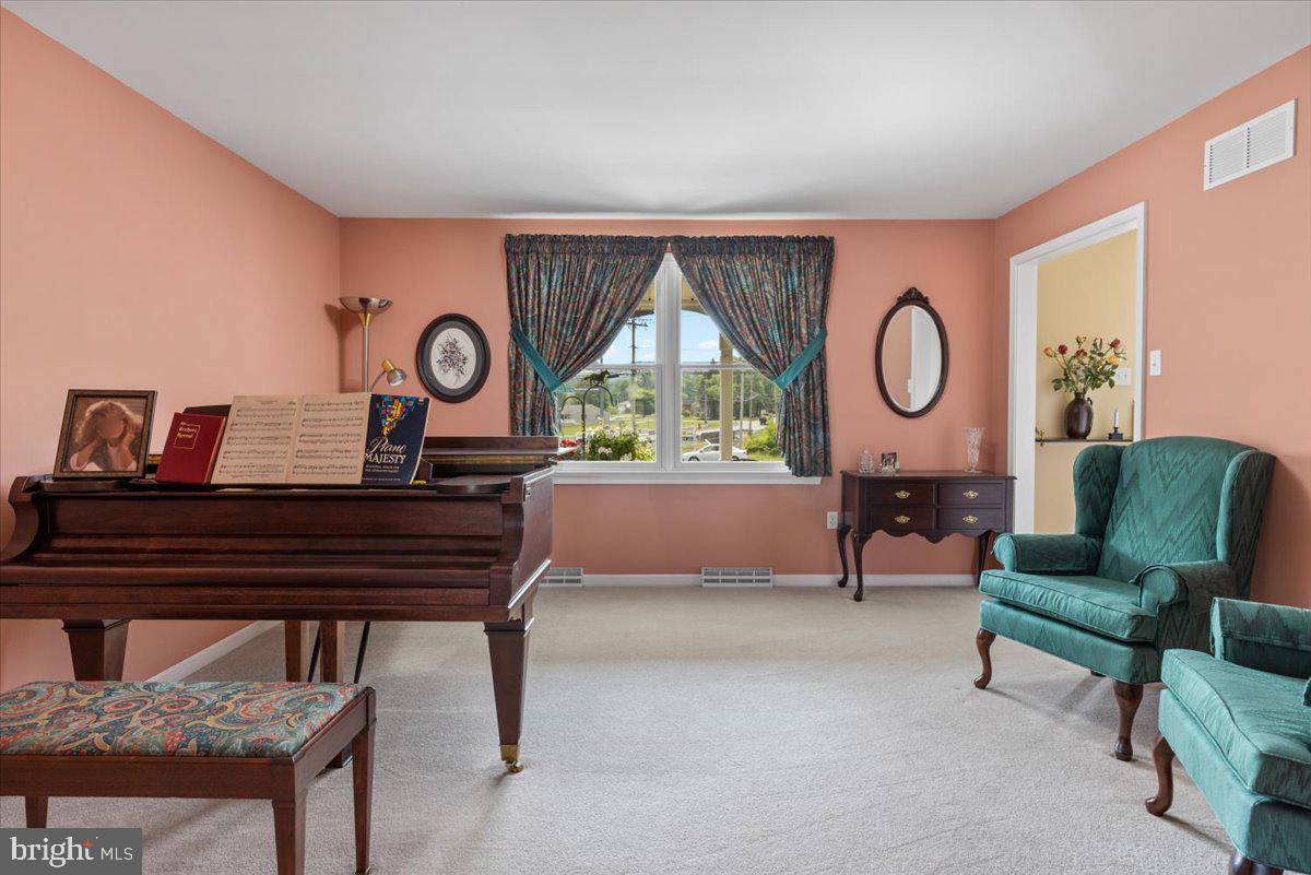 2507 New Hanover Square Road Gilbertsville, PA 19525 - Photo 12 of 38