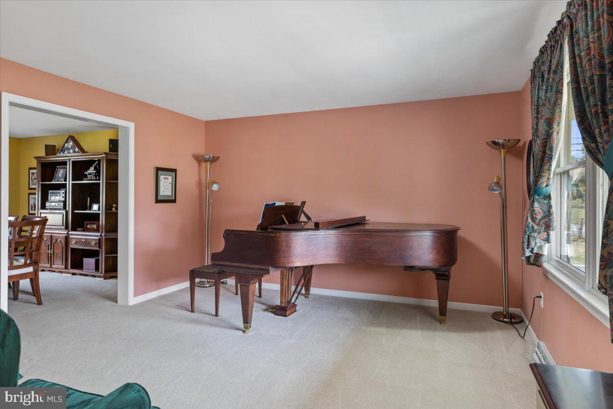 2507 New Hanover Square Road Gilbertsville, PA 19525 - Photo 13 of 38