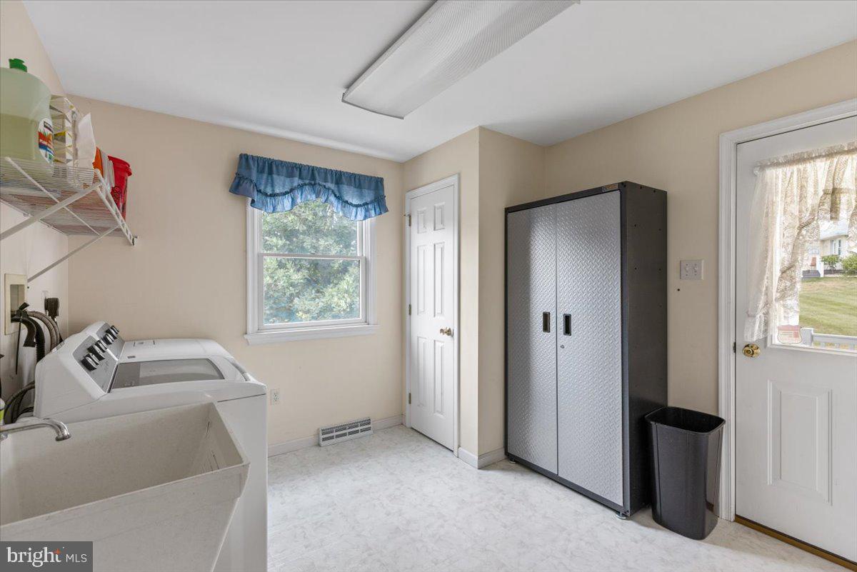 2507 New Hanover Square Road Gilbertsville, PA 19525 - Photo 15 of 38