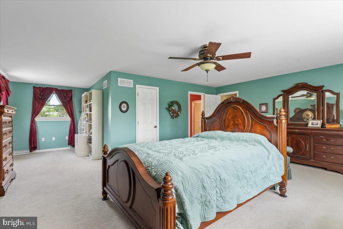 2507 New Hanover Square Road Gilbertsville, PA 19525 - Photo 20 of 38