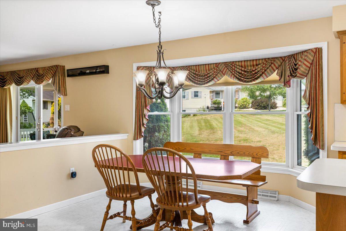 2507 New Hanover Square Road Gilbertsville, PA 19525 - Photo 5 of 38