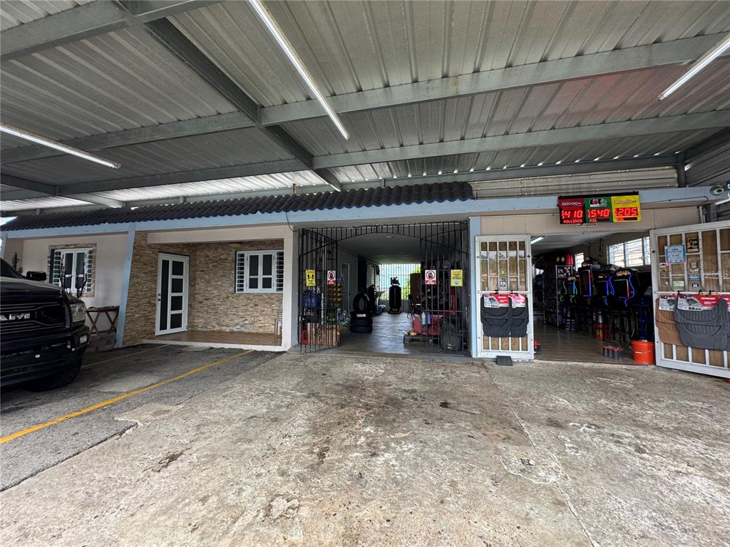 140 Km 38.9 Utuado, Utuado 00641 - Photo 24 of 55 a view of a garage