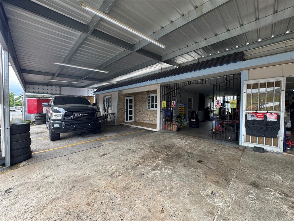 140 Km 38.9 Utuado, Utuado 00641 - Photo 4 of 55 a view of a car garage
